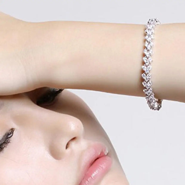 Elegant Bracelet for Women Chain