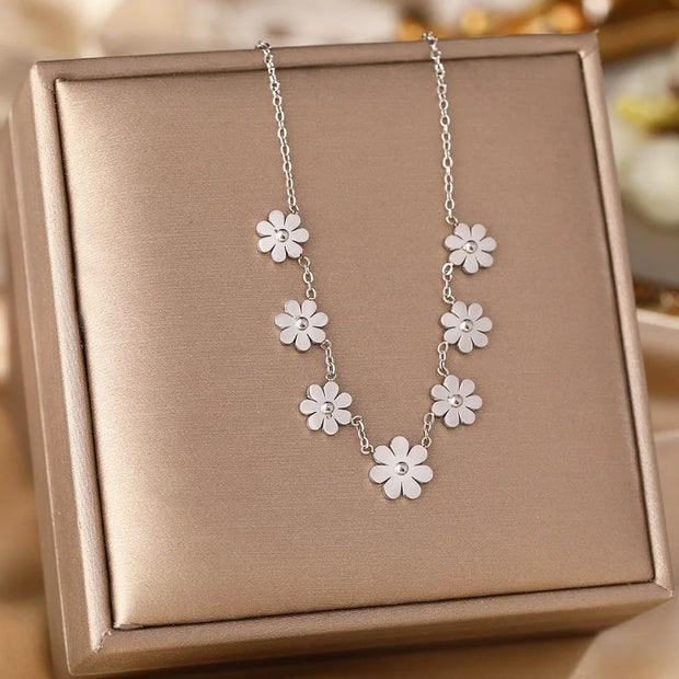 7 Daisy Flower Design