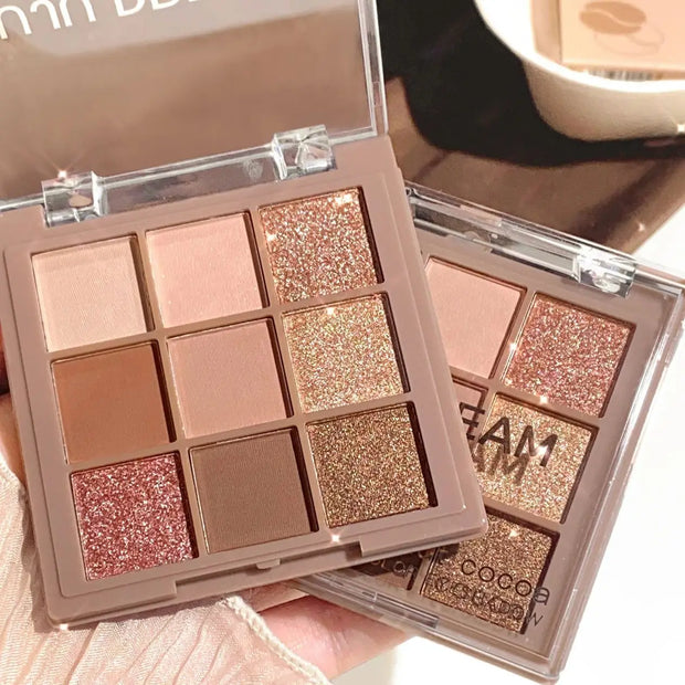 Luxurious 9-18 color eyeshadow palette - Velvet matte and shimmer